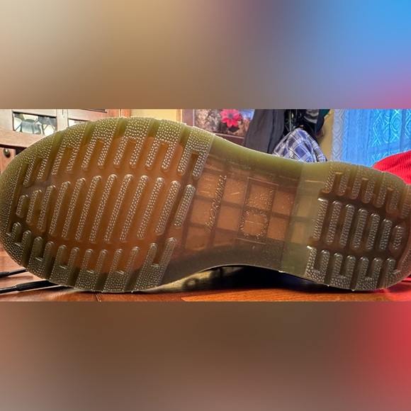 Nwot! Dr. Martens air wair WOMEN'S SMOOTH LEATHER LACE UP BOOTS, size US 8 - Picture 4 of 9